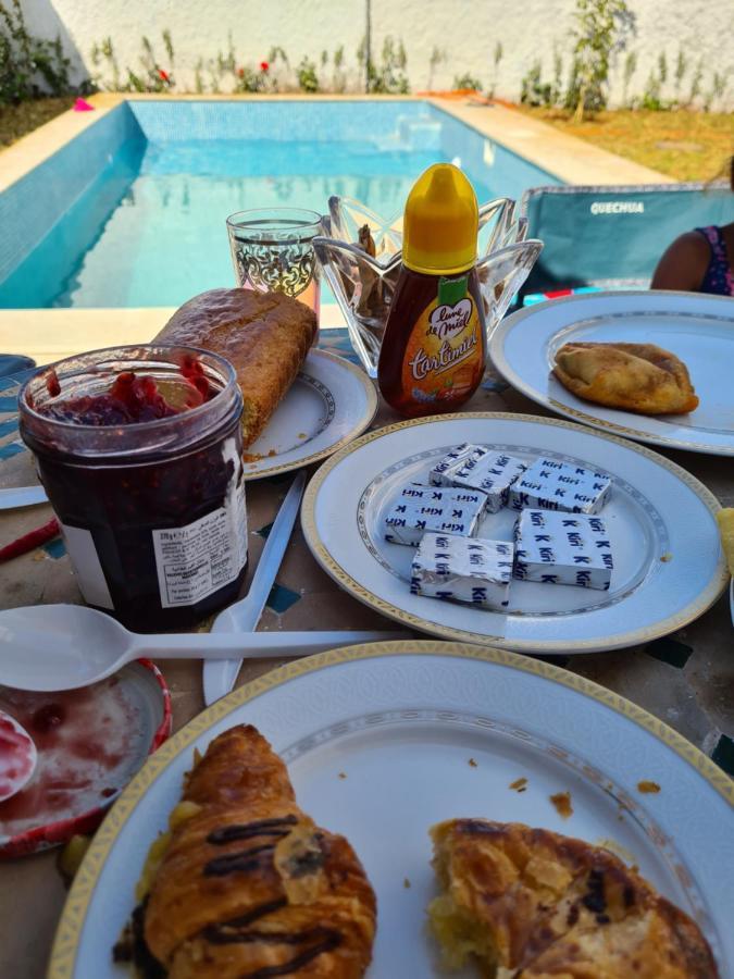 La Petite Villa Avec Piscine Pieds Dans L'Eau Sidi Rahal  Exterior photo