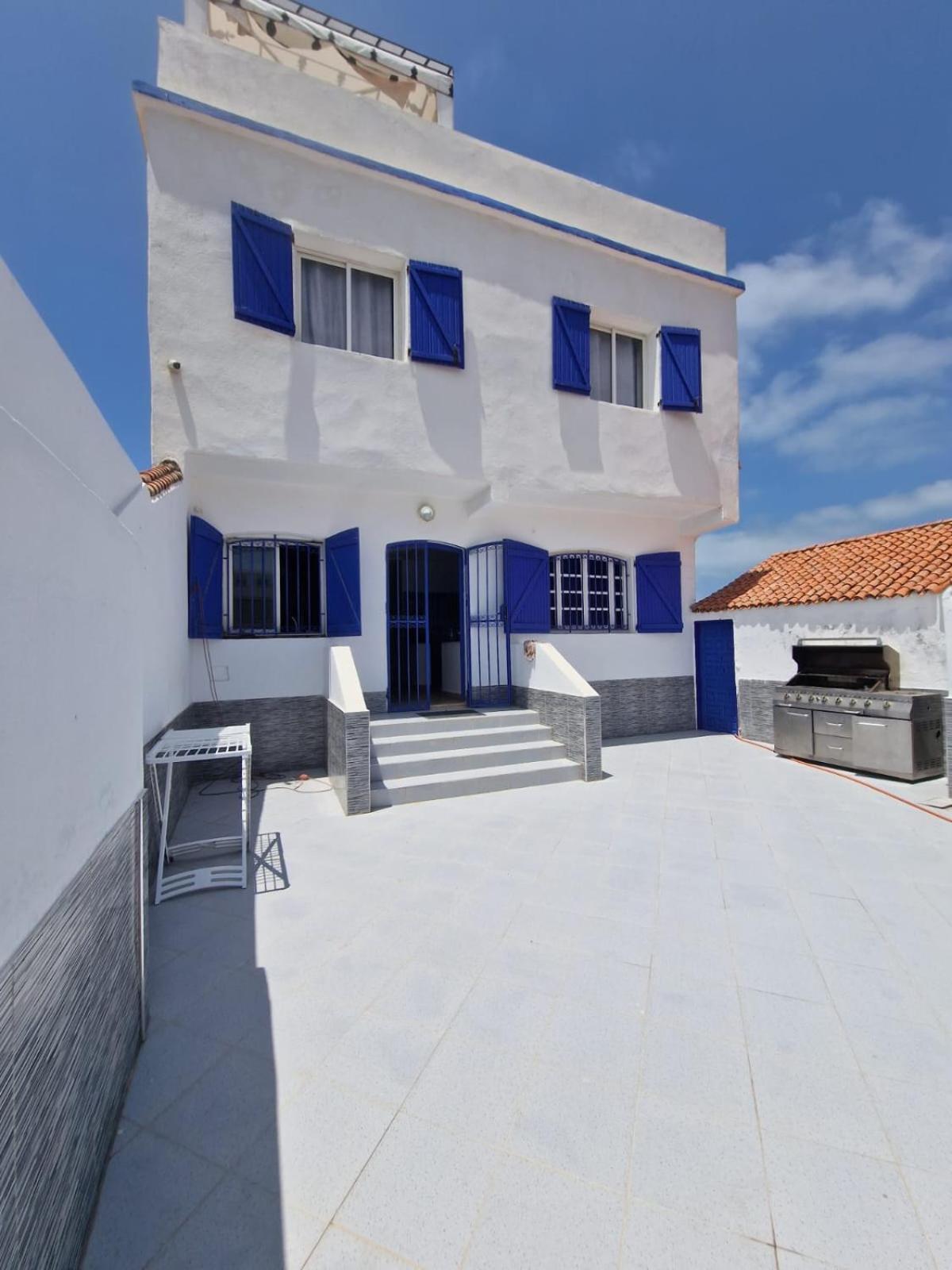 La Petite Villa Avec Piscine Pieds Dans L'Eau Sidi Rahal  Exterior photo