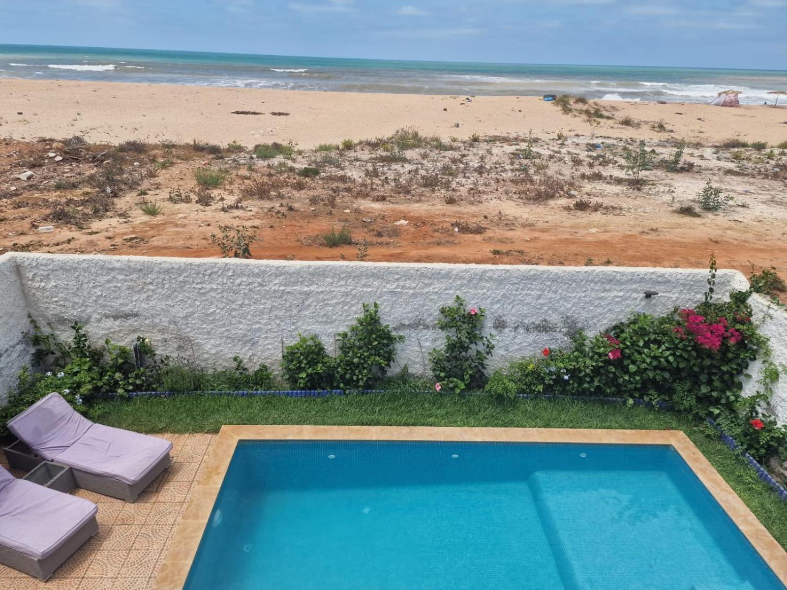La Petite Villa Avec Piscine Pieds Dans L'Eau Sidi Rahal  Exterior photo